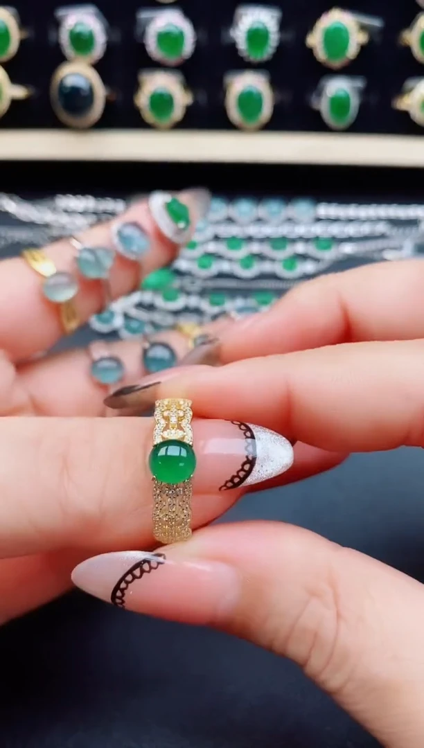 翡翠戒指银S925镶嵌85050