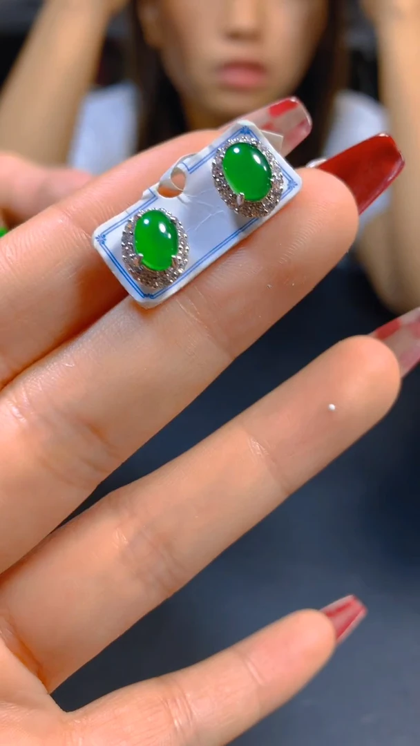 【闪购商品】翡翠耳饰未镶嵌0531704027多样性发一