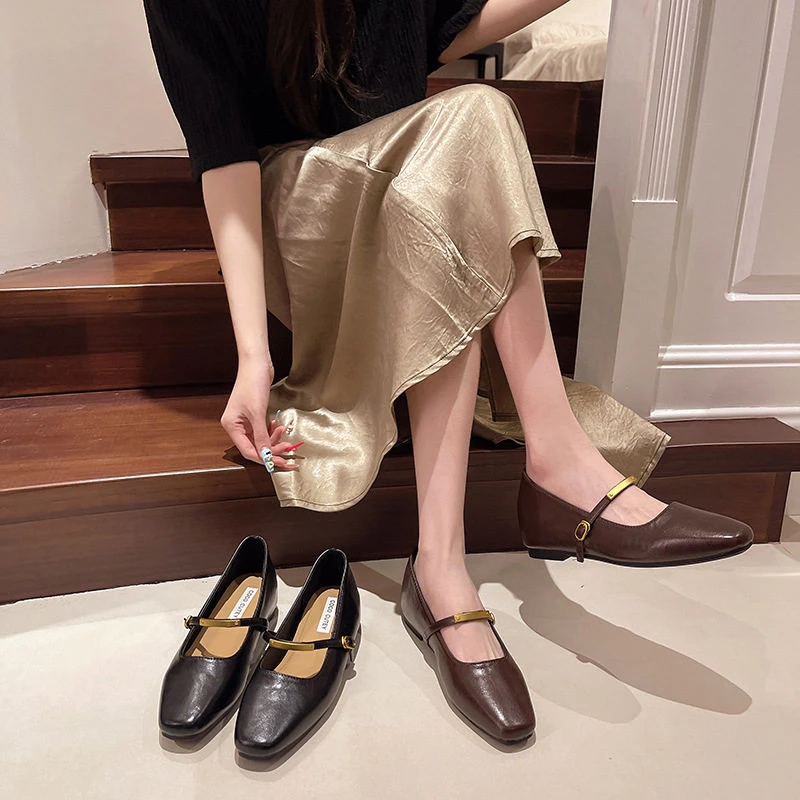 法式复古春季新款一字扣带内增高温柔晚晚单鞋8288-5