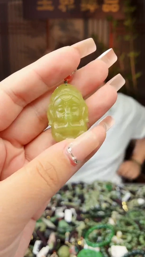 和田玉未镶嵌颈饰拍一发一