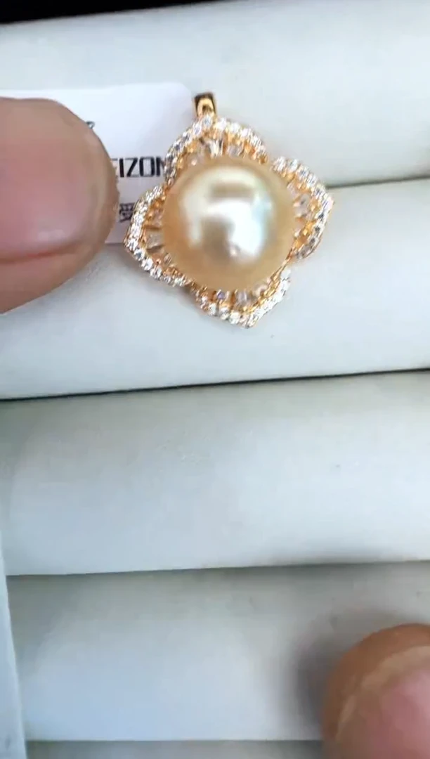 【闪购商品】海水珍珠颈饰银S925镶嵌吊坠