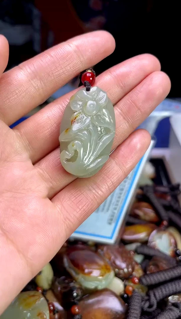 【闪购商品】和田玉颈饰未镶嵌1