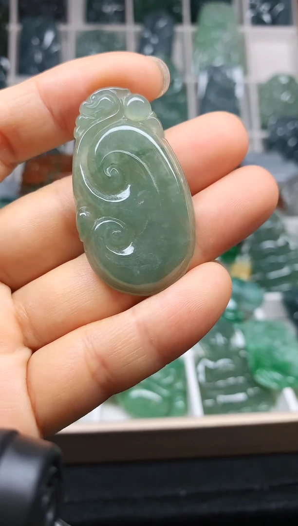 翡翠未镶嵌吊坠(不含链)翡翠A货如意