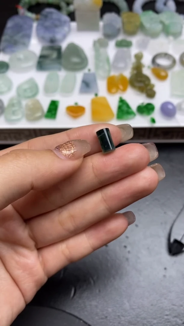 【闪购商品】定制翡翠未镶嵌翡翠毛货~