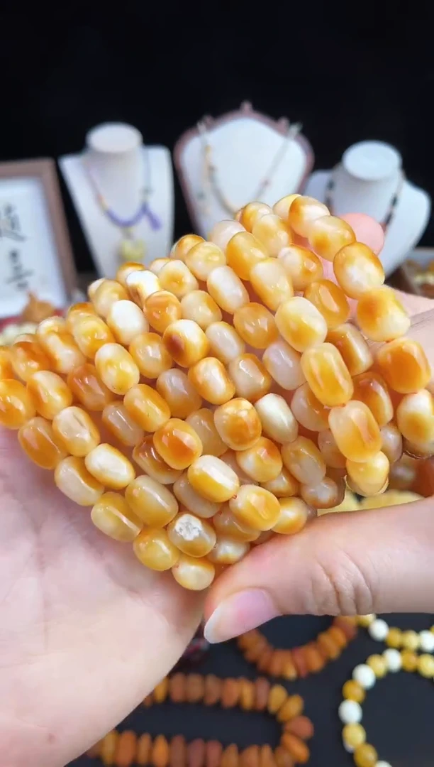 未镶嵌琥珀珠宝奇石多样性发其一