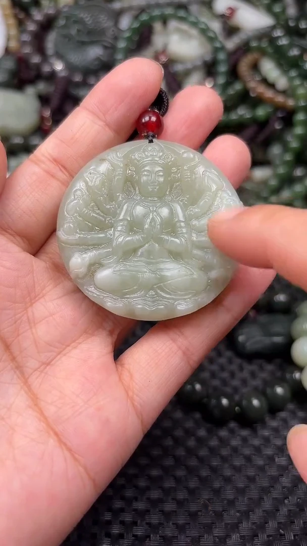 颈饰未镶嵌和田玉1