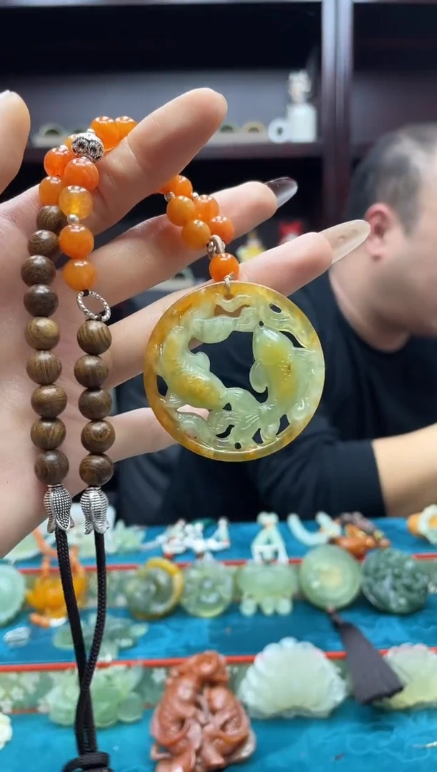 未镶嵌岫玉吊坠·