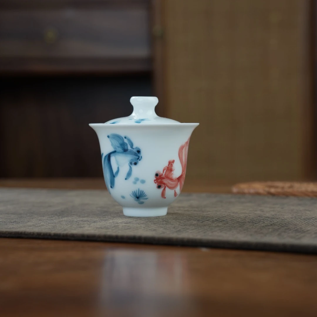 纯手绘高温釉下彩红蓝锦鲤二才美人备盖碗