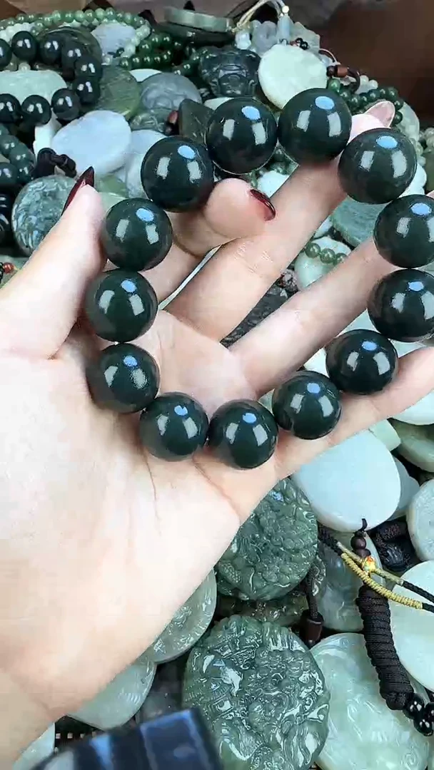 吊坠(不含链)未镶嵌和田玉1