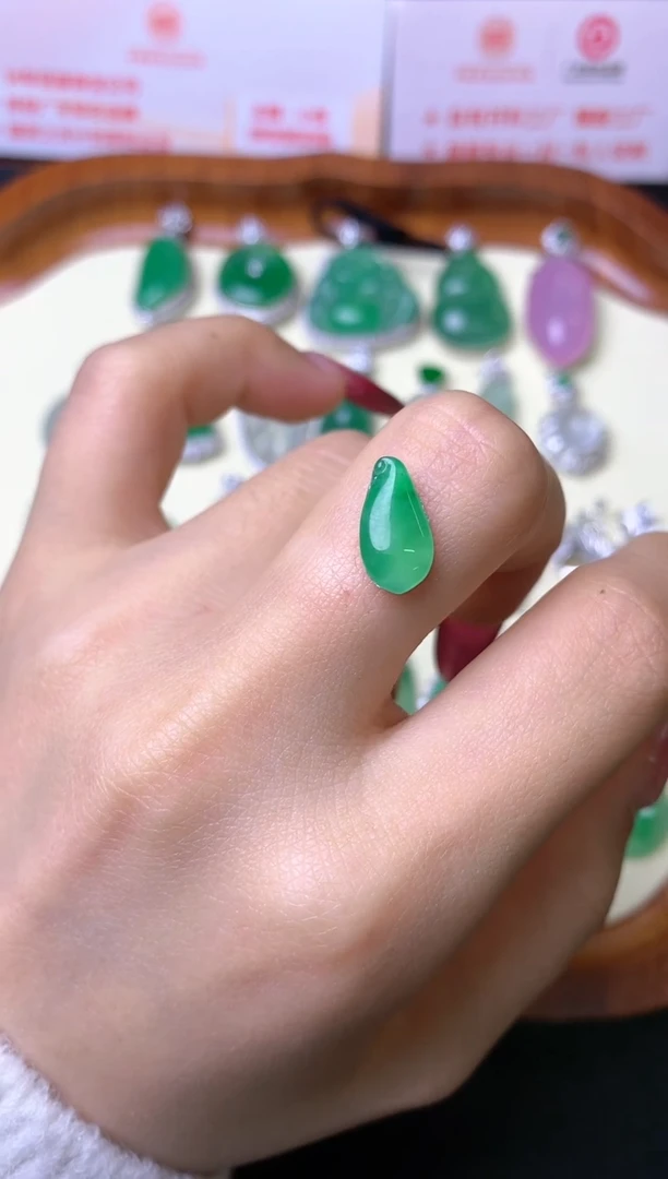 【闪购商品】定制翡翠未镶嵌裸石（镶嵌定制）