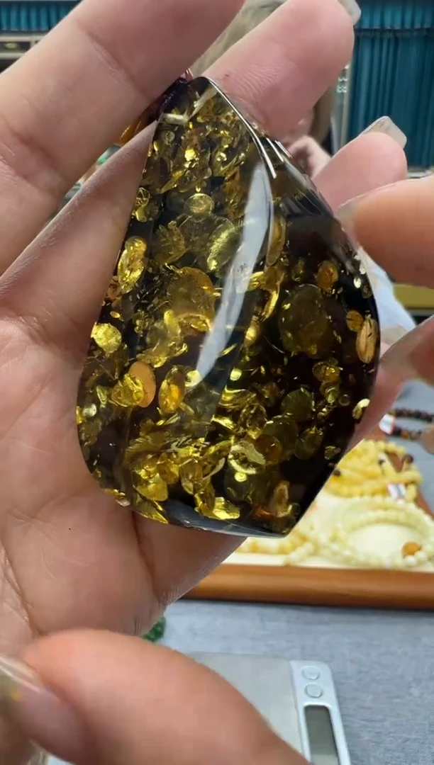 未镶嵌颈饰琥珀43秒拍号