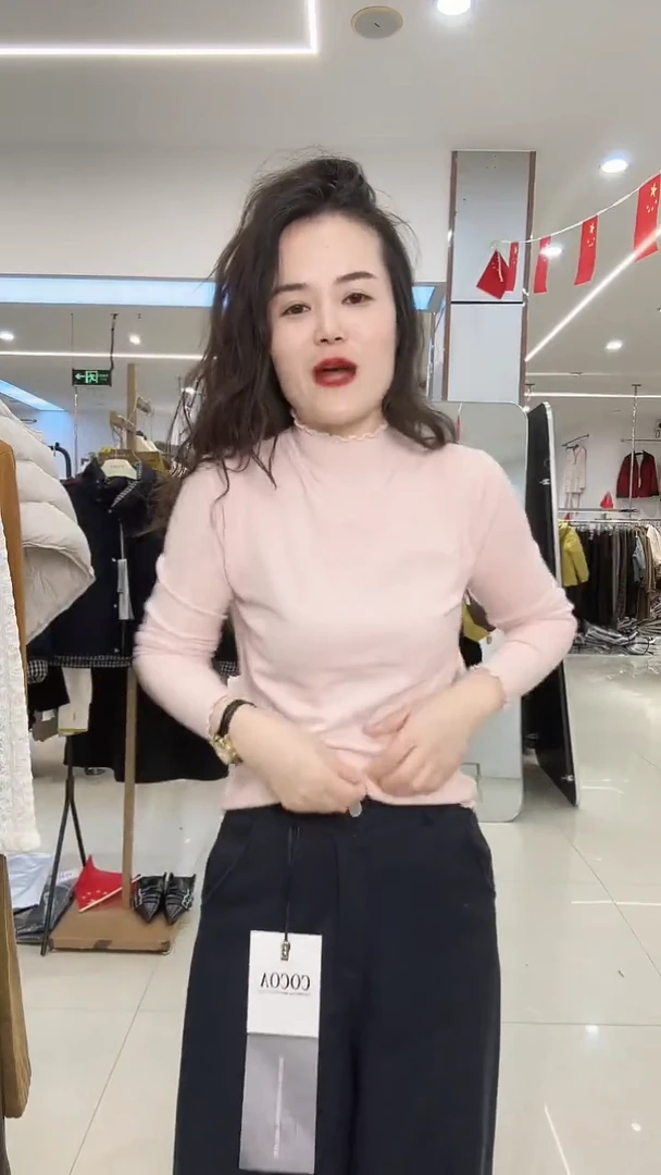 时尚百搭针织上衣