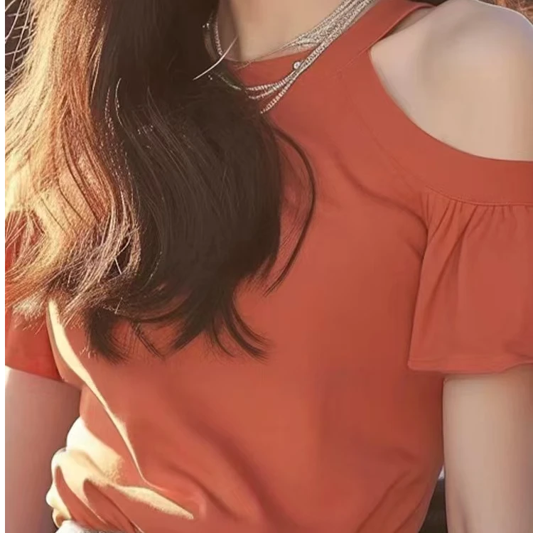 韩系2025洋气独特夏季小众设计感别致上衣显瘦红色露肩短袖t恤女