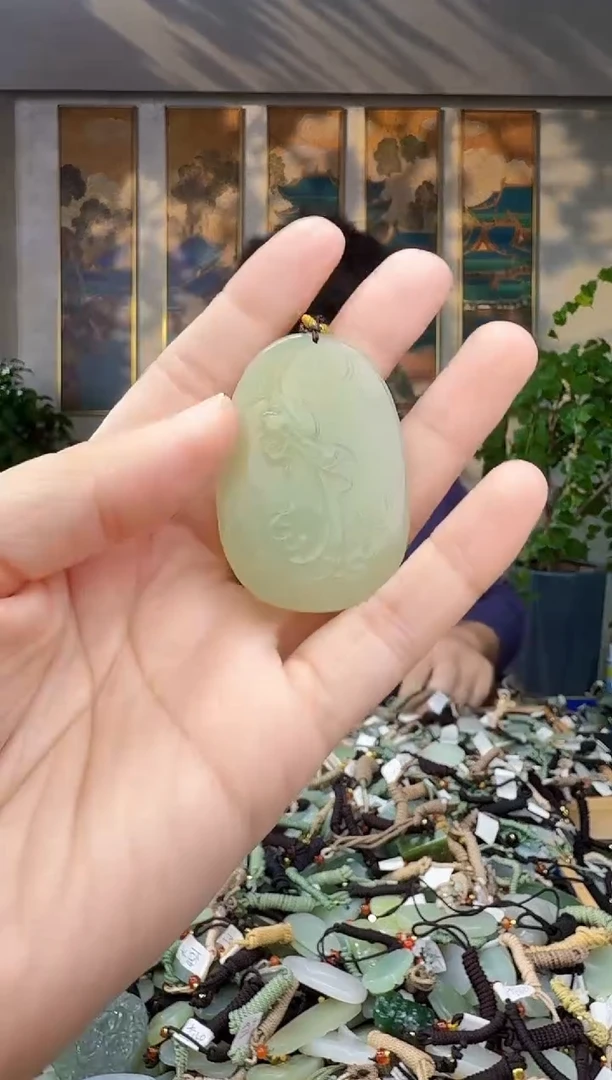 未镶嵌和田玉挂件拍一发一