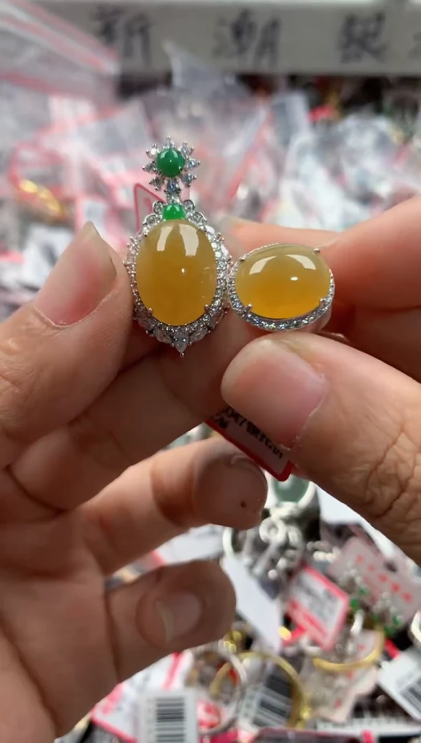 银S925镶嵌戒指翡翠555            7