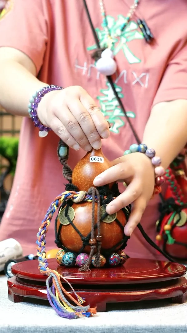 大漆酒葫芦，一物一拍送底座漏斗638