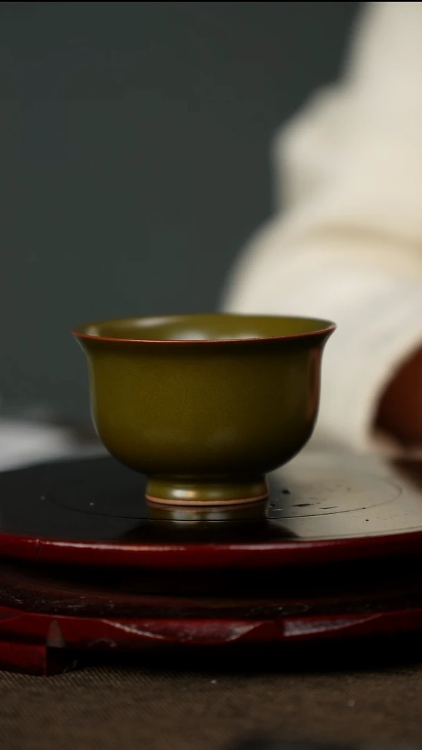 柴烧 黄金釉 压手杯 大师亲签底款