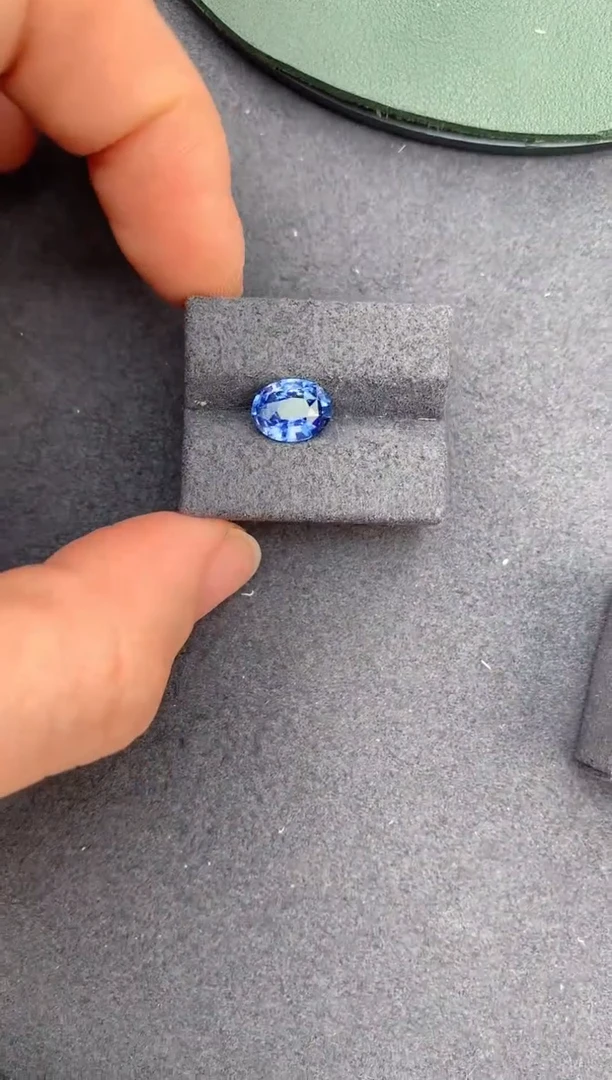 【闪购商品】蓝宝石裸石未镶嵌2ct矢车菊