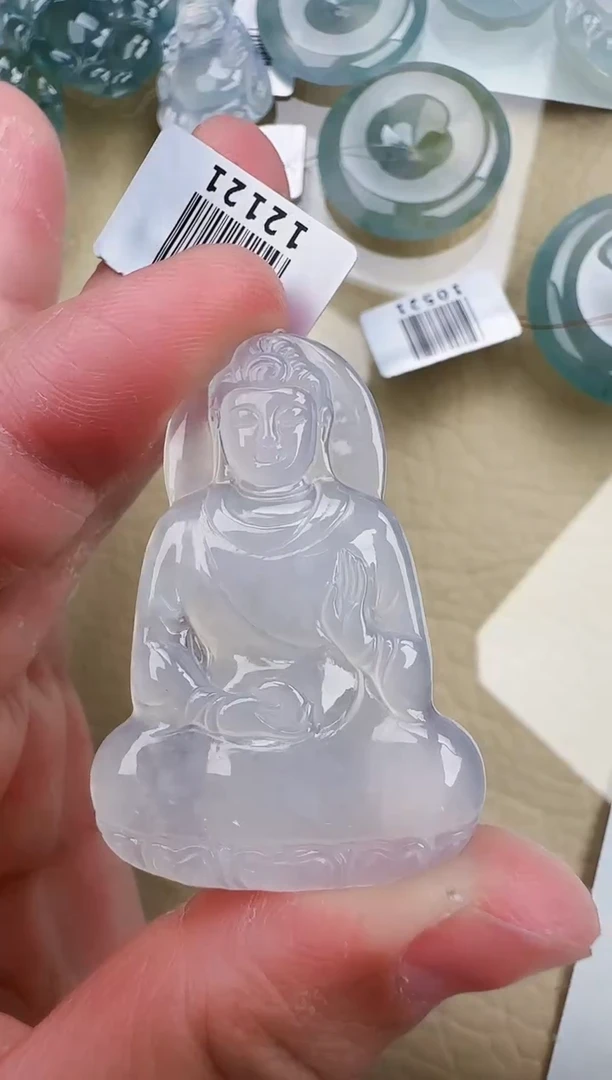 翡翠未镶嵌颈饰缅甸天然翡翠