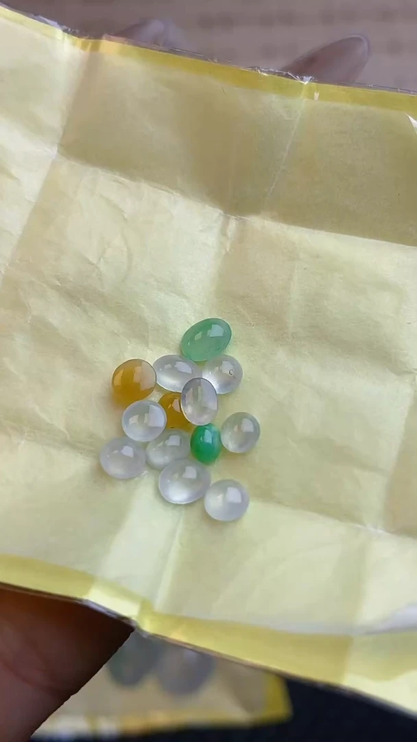 【闪购商品】翡翠耳饰未镶嵌天然A货翡翠179