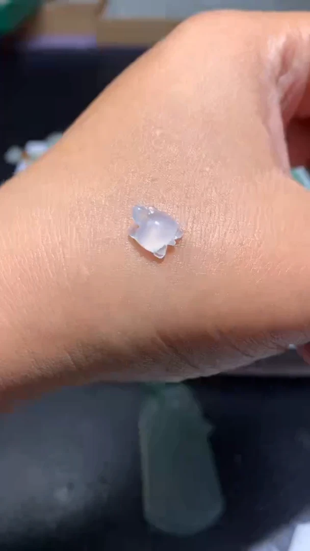 未镶嵌定制翡翠毛货