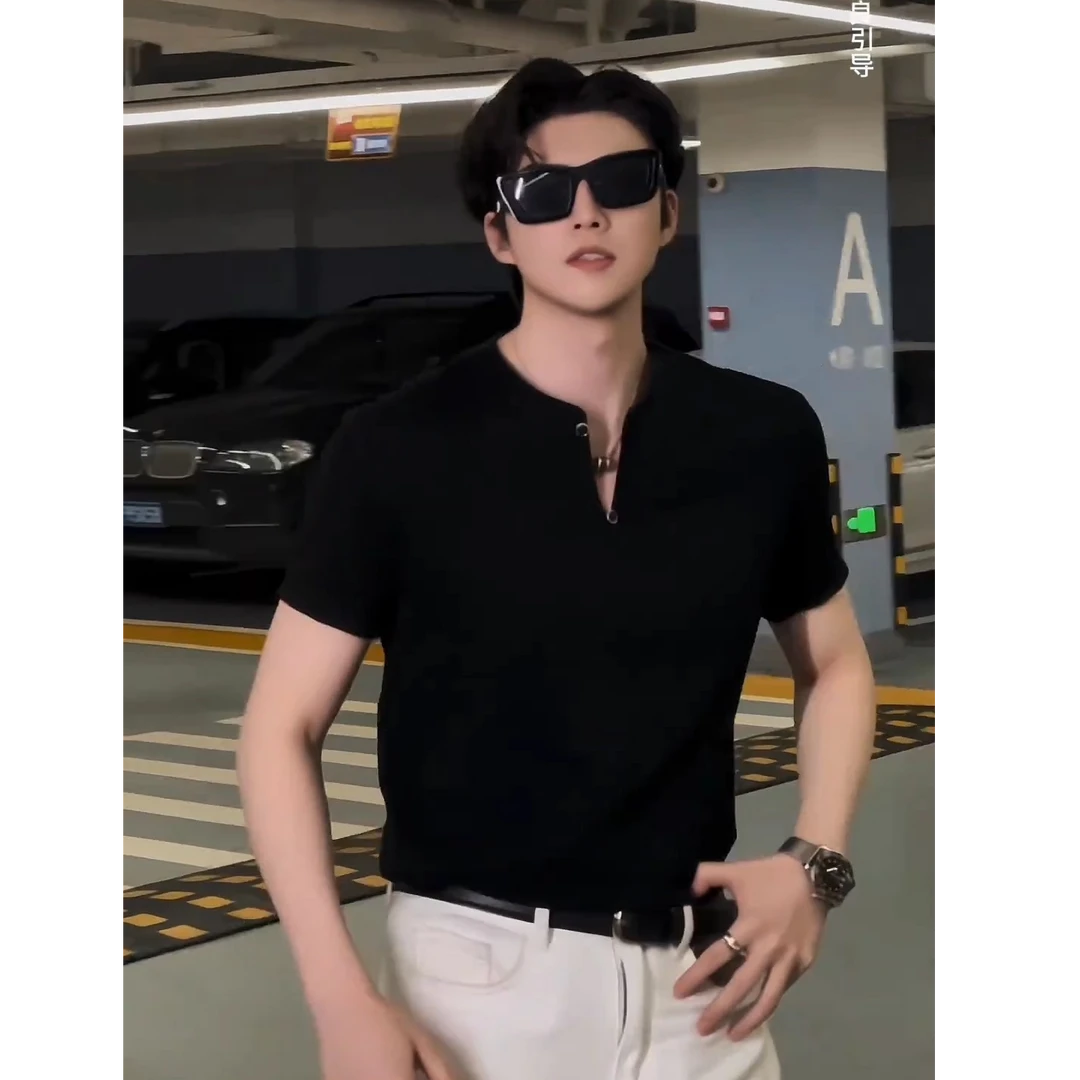 高级感痞帅黑色修身亨利领短袖T恤男夏季潮牌正肩设计感V领上衣
