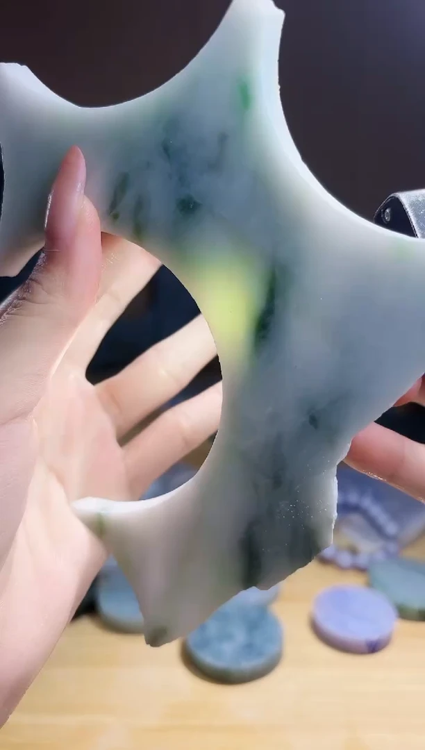 翡翠未镶嵌颈饰翡翠A货 温谭338