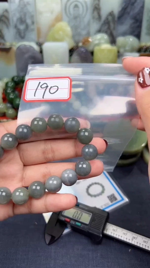 颈饰未镶嵌和田玉和田玉