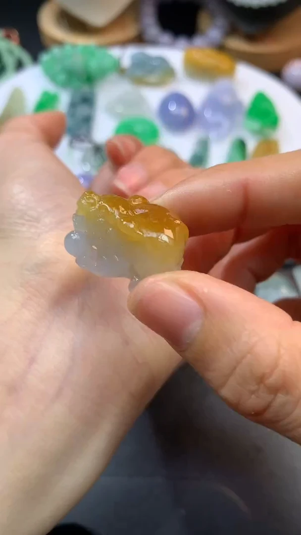 【闪购商品】定制翡翠未镶嵌翡翠