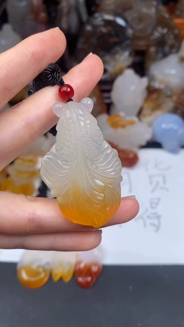 玛瑙/玉髓颈饰未镶嵌AA