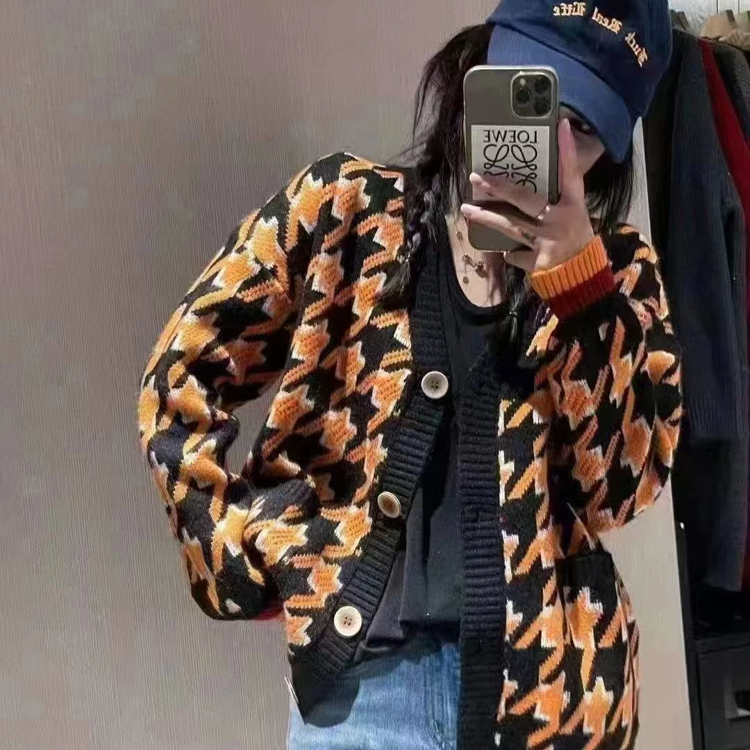 玉姐家秋冬新款时尚千鸟格小香风开衫f2090 J02849