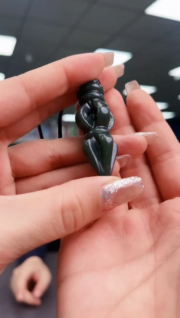 颈饰未镶嵌和田玉b15