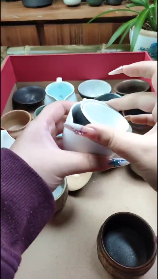 无暇黑白配三件套荷花浮雕款
