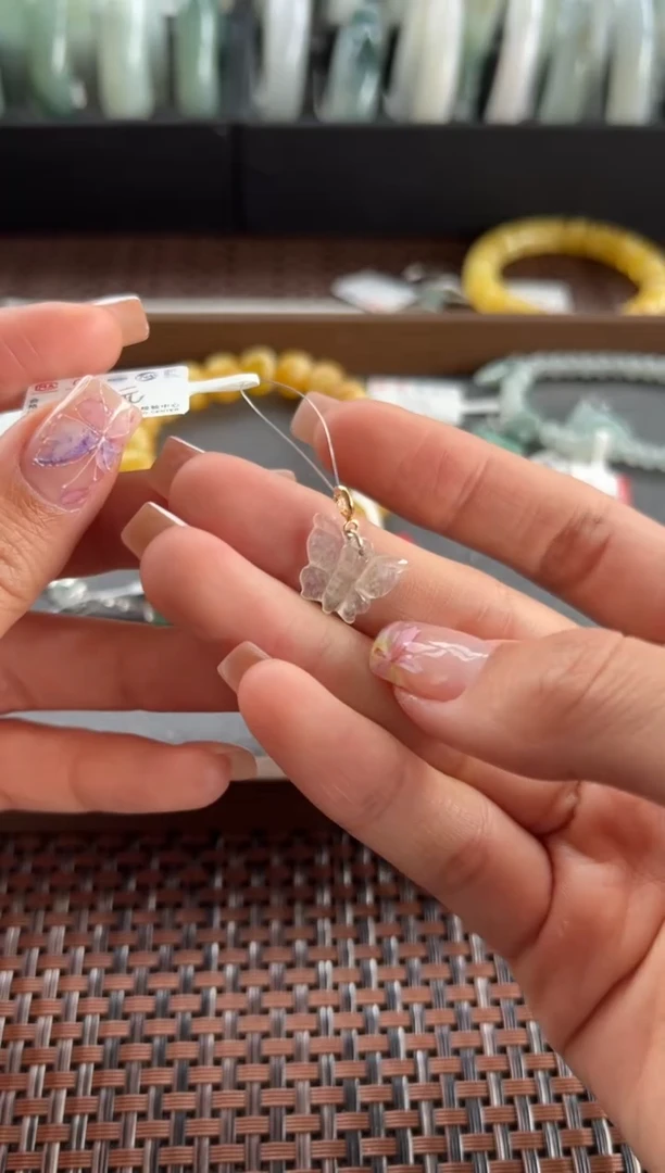 【闪购商品】翡翠吊坠(不含链)未镶嵌551号