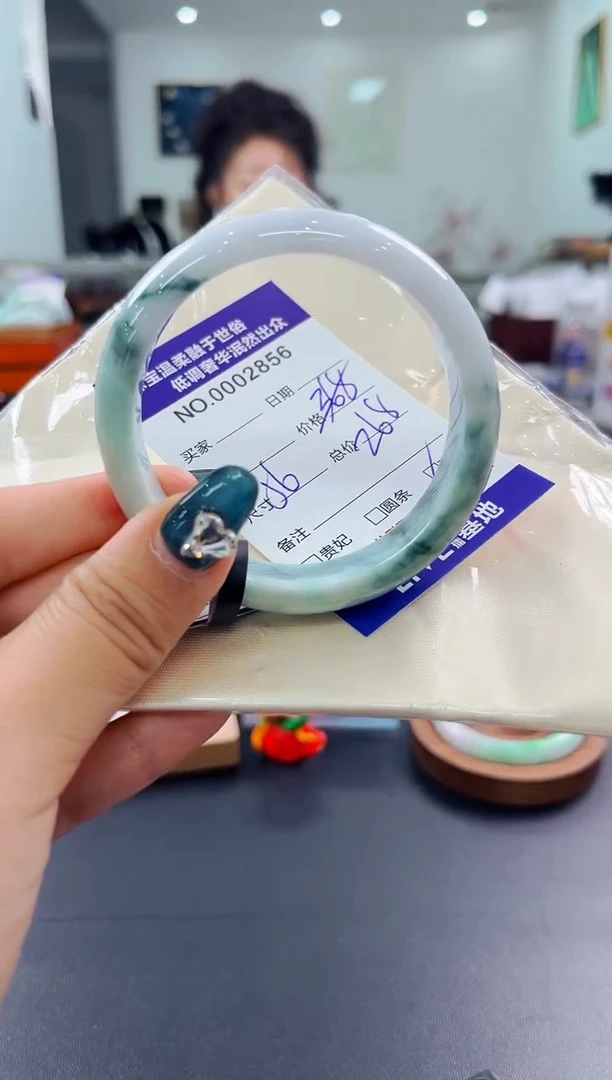 翡翠手镯未镶嵌天然缅甸A货翡翠