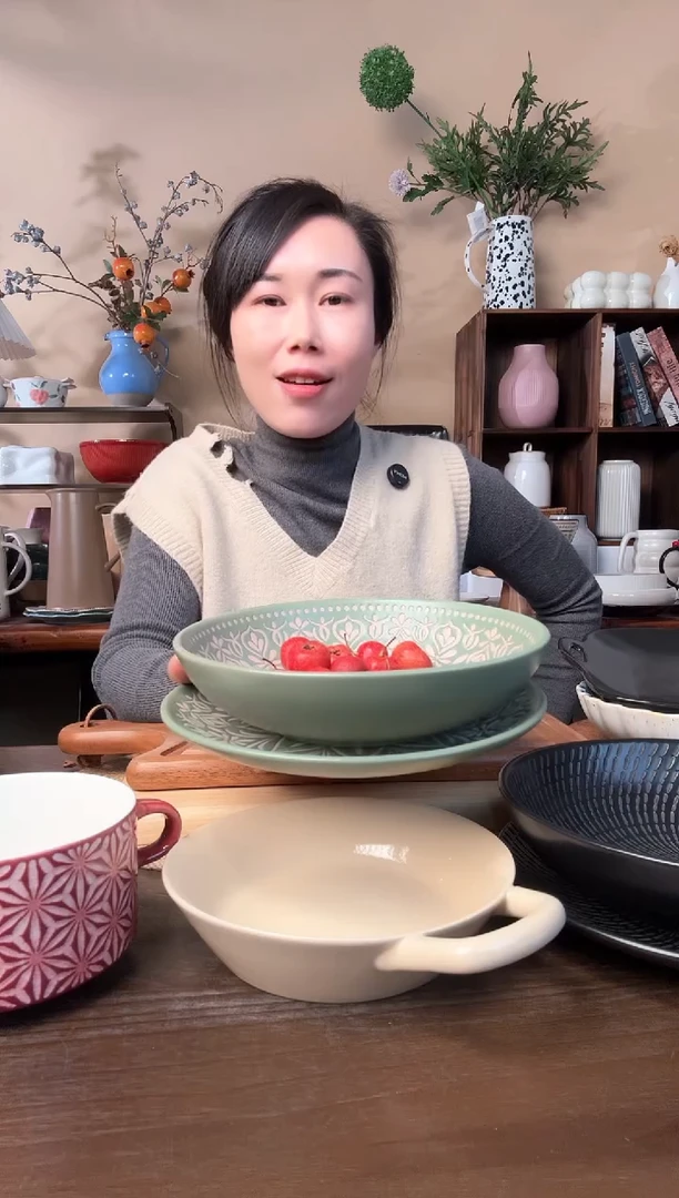 8英寸绿浮雕碗盘微瑕