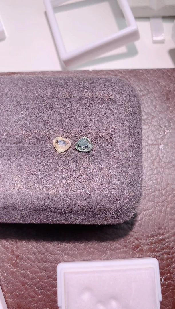 裸石蓝宝石2.1ct 2p 黄蓝宝