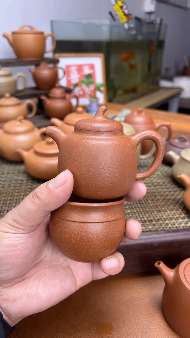 宜兴紫砂壶120cc