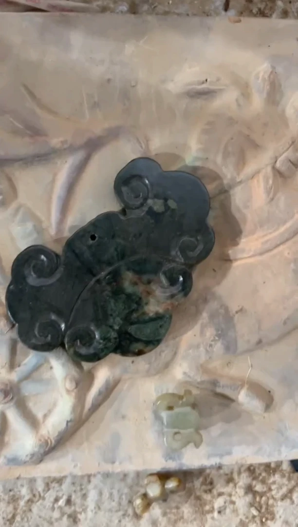 瓷片手工，手绘，陶瓷