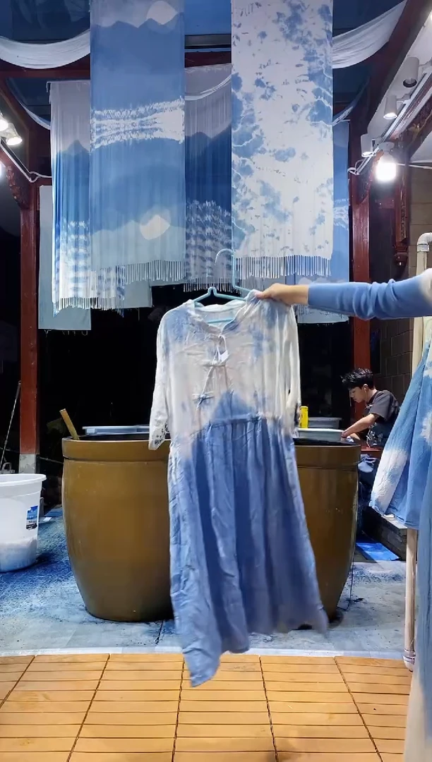 云浅蓝深 扎染服装  中式绣花裙 018