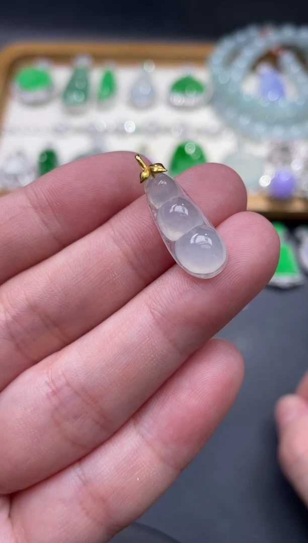 【闪购商品】翡翠颈饰18K金镶嵌48.........