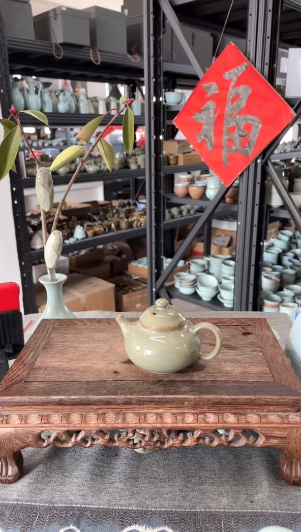 【闪购商品】其他秘釉支烧小容天壶微暇