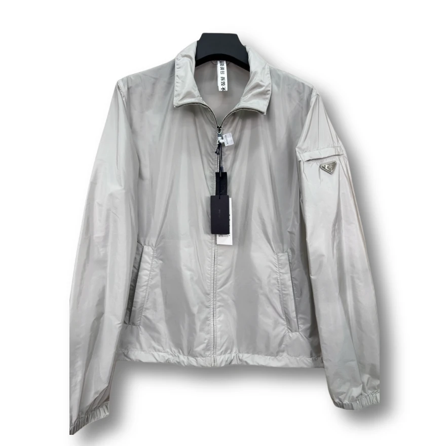 未使用 Prada/普拉达 休闲长袖春夏灰色三角标尼龙外套/56/15800