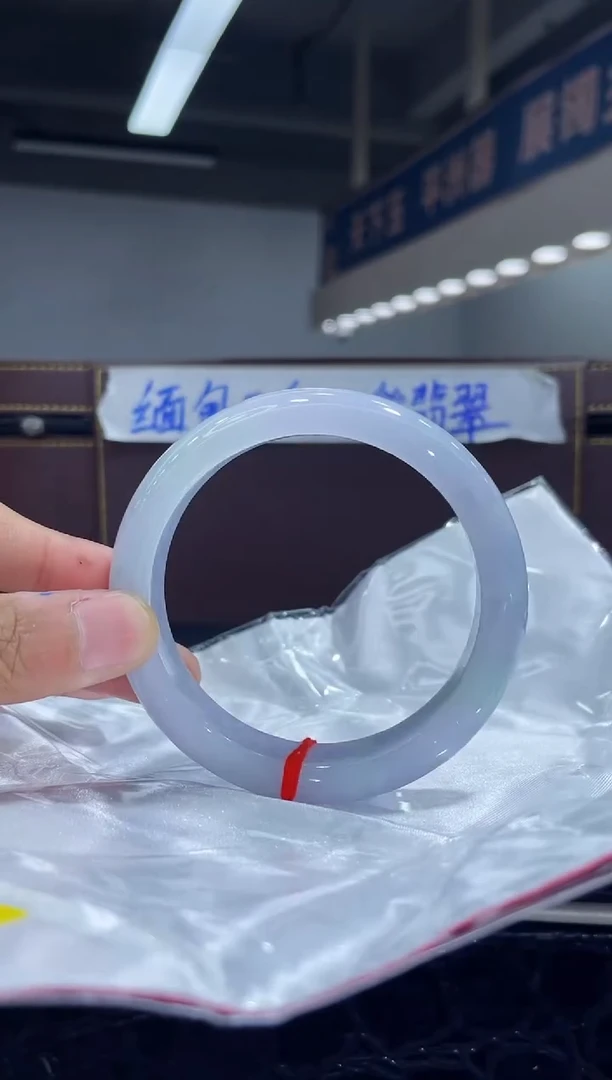 未镶嵌手镯翡翠5