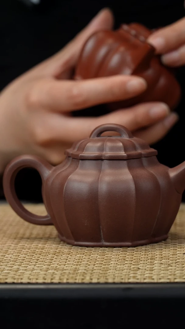茶壶紫砂紫泥筋纹培风180cc