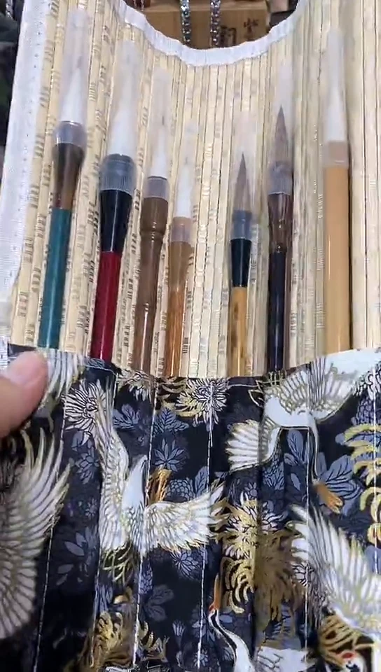 瓷片闪购商品  如图所示