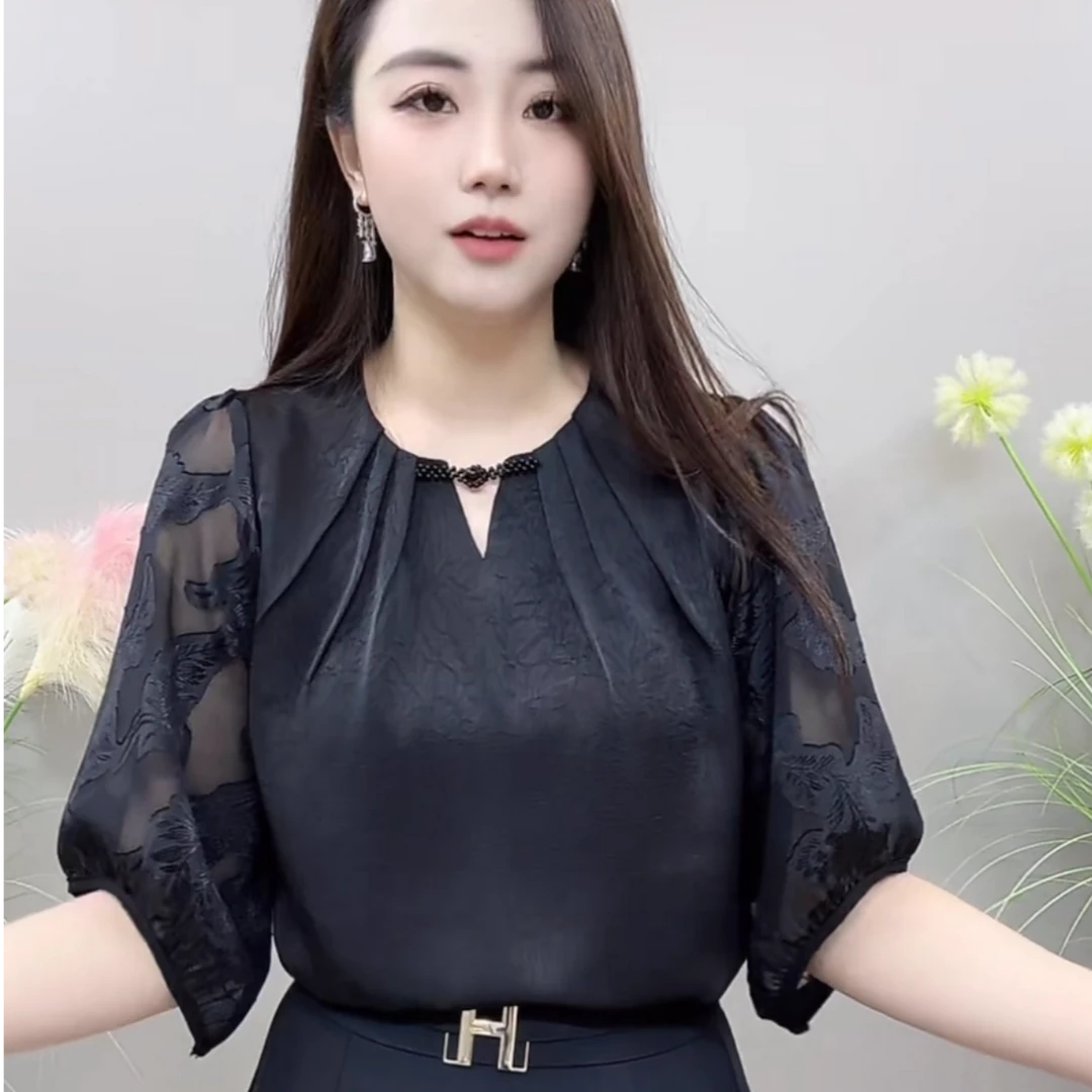 春夏上新时尚盘扣领七分袖气质百搭衬衫洋气女士上衣显瘦衬衣