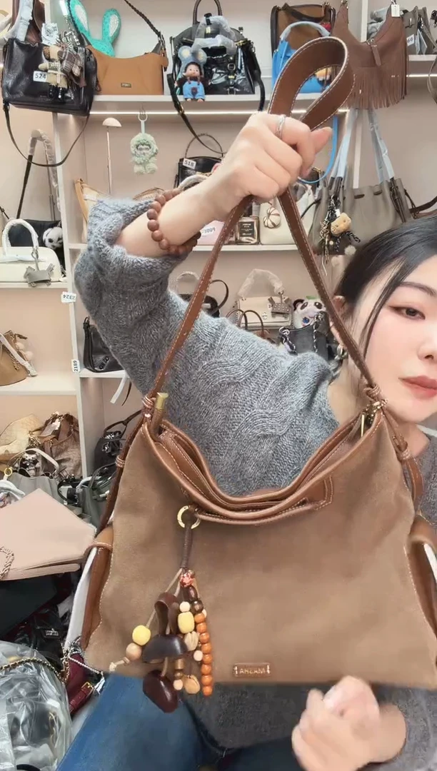 真皮玛莎 循迹款