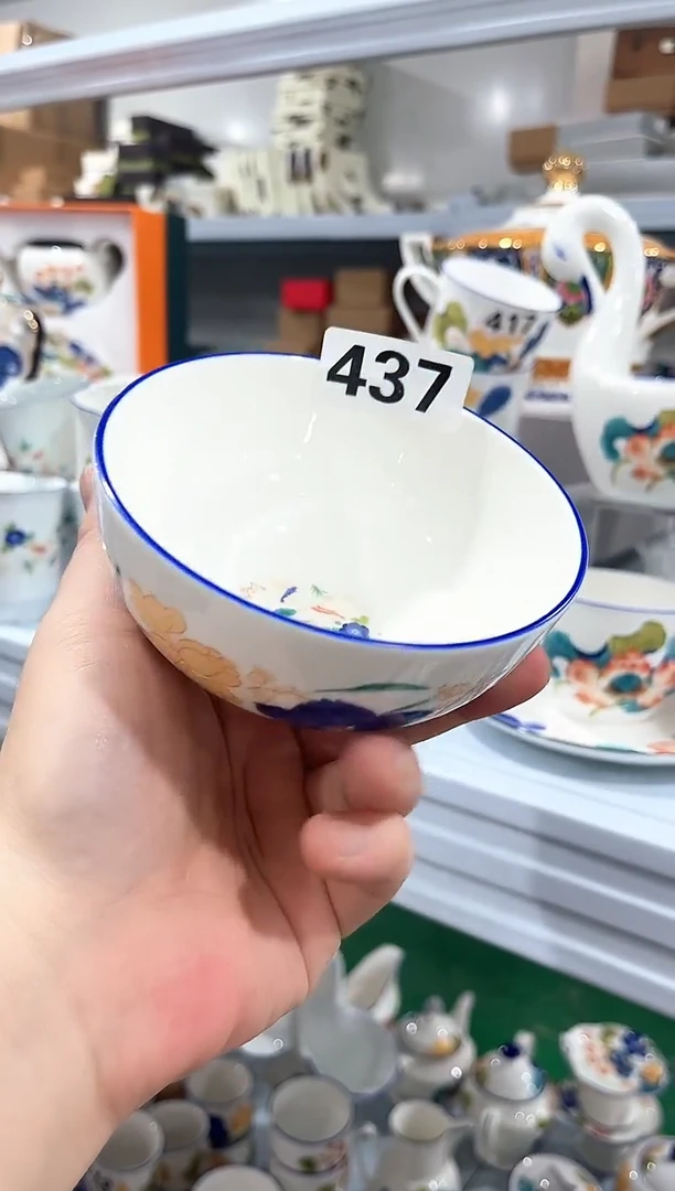 瓷片陶瓷（简装）碗一个
