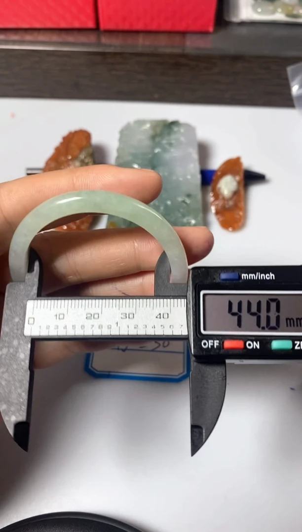 翡翠手镯未镶嵌翡翠挂件吊坠-127